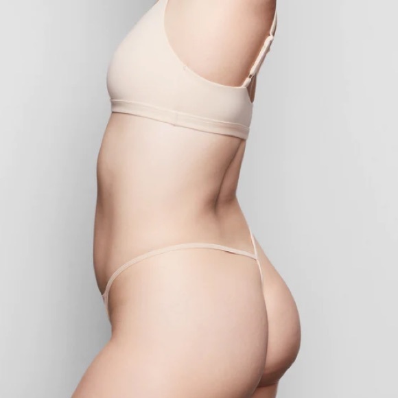 SKIMS T-String Thong Panties - NWT - XL - Sand - Picture 3 of 7